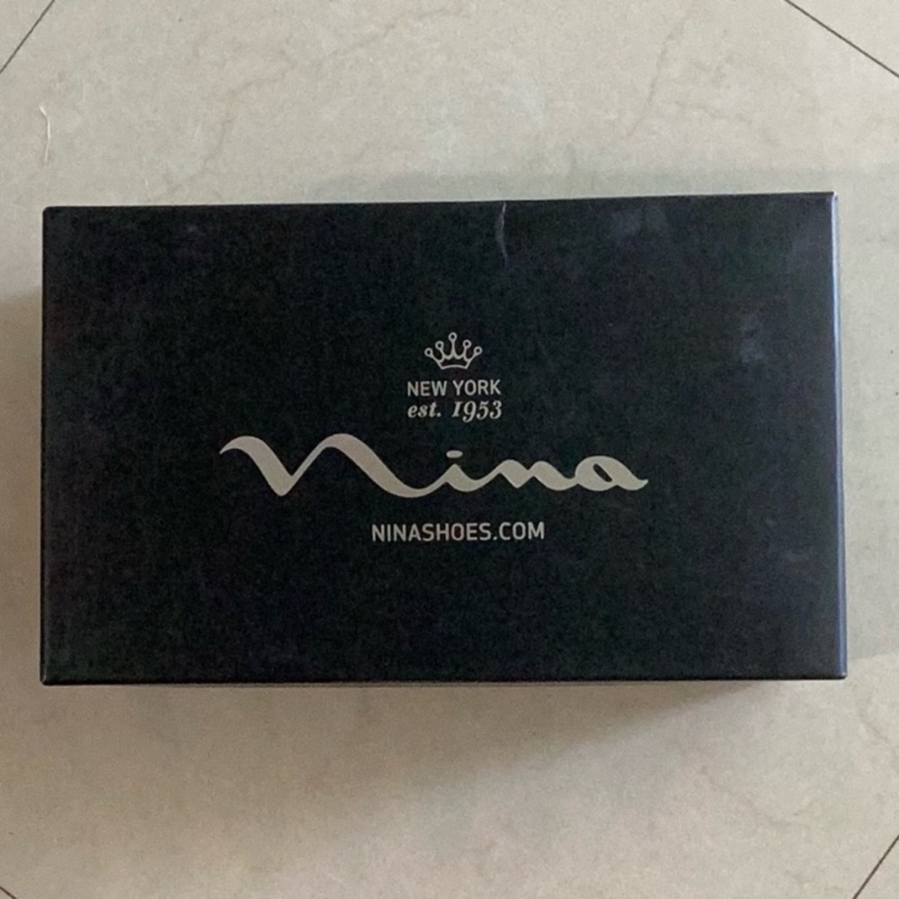 Nina Kelisha-YY Women's Sandals Navy Blue.
Sz 10M - Picture 4 of 4
